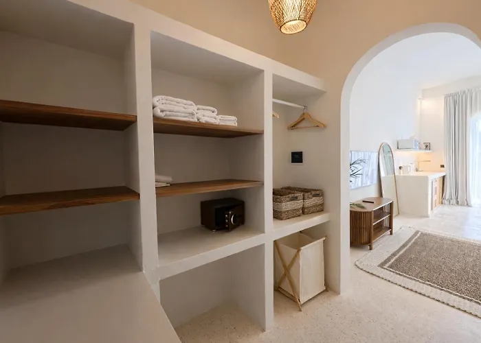 Maison Boheme Modern & With Pool In