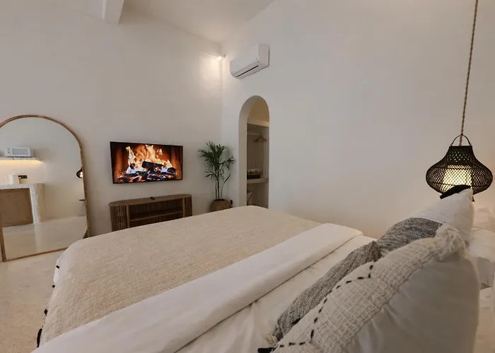 Maison Boheme Modern & With Pool In Appartamento