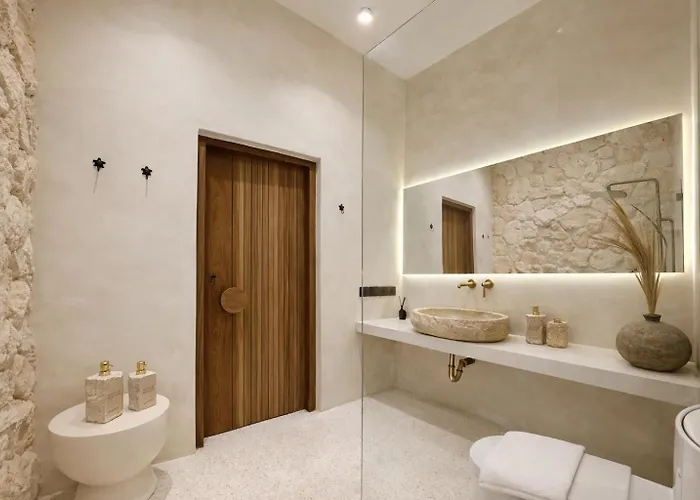 Maison Boheme Modern & With Pool In