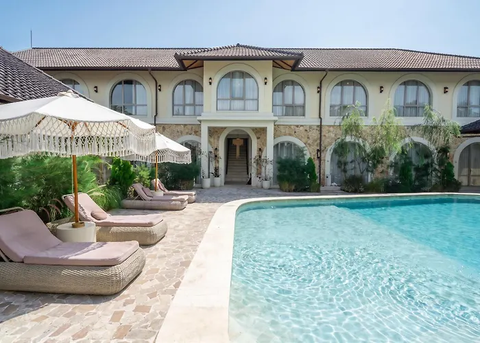 Appartamento Maison Boheme Modern & With Pool In *