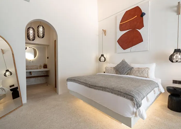 Maison Boheme Modern & With Pool In